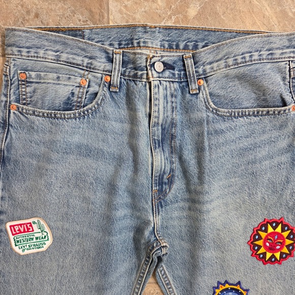 Levi's 555 Jeans W36‎ L30 Custom Patches Light Wash Denim Menswear - Picture 6 of 11